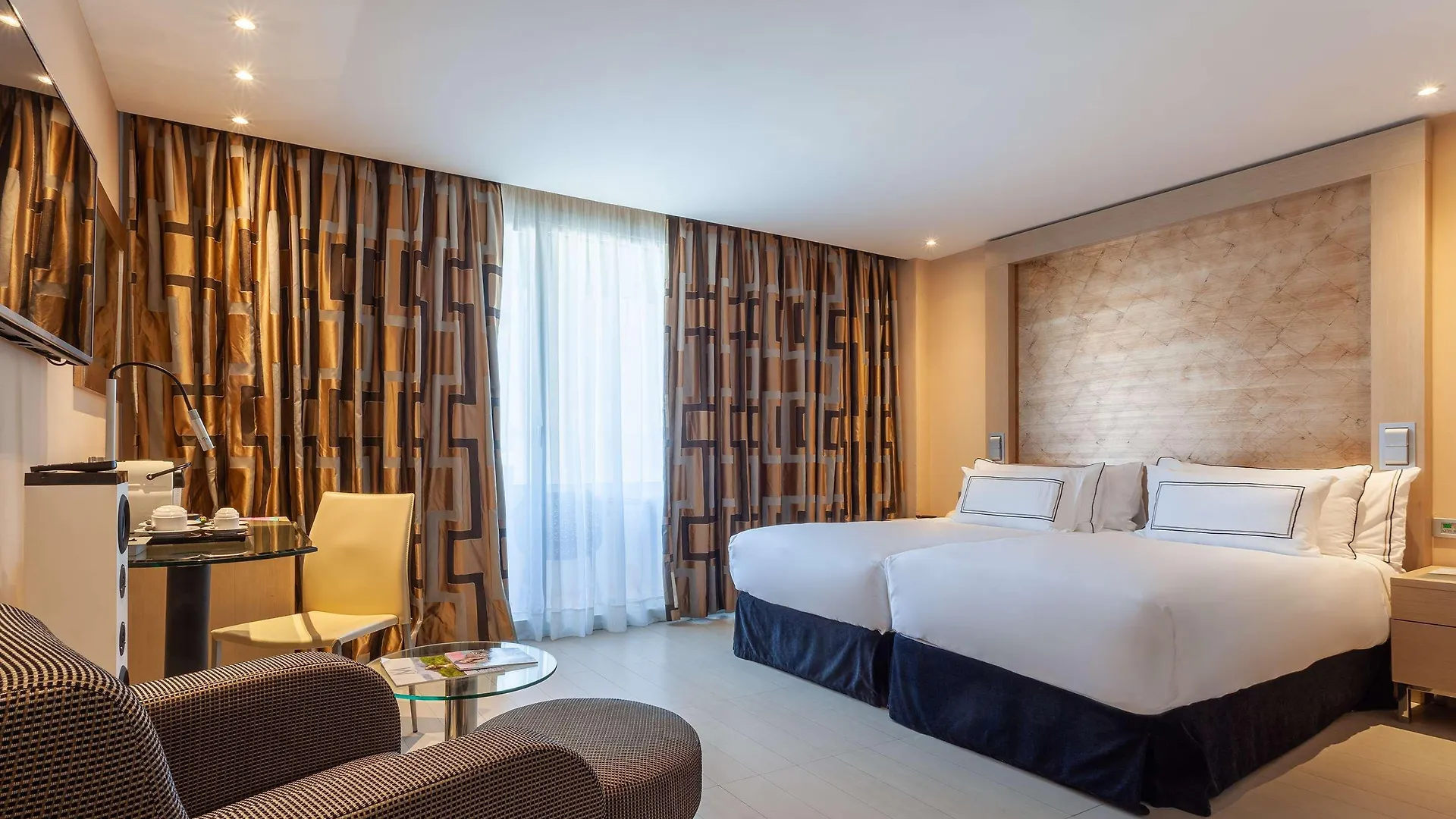 The Level At Melia Sevilla Отель