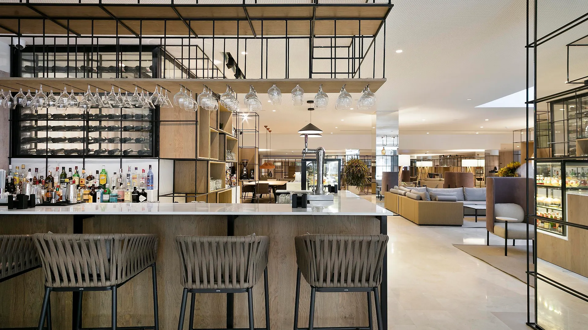 The Level At Melia Sevilla Севилья